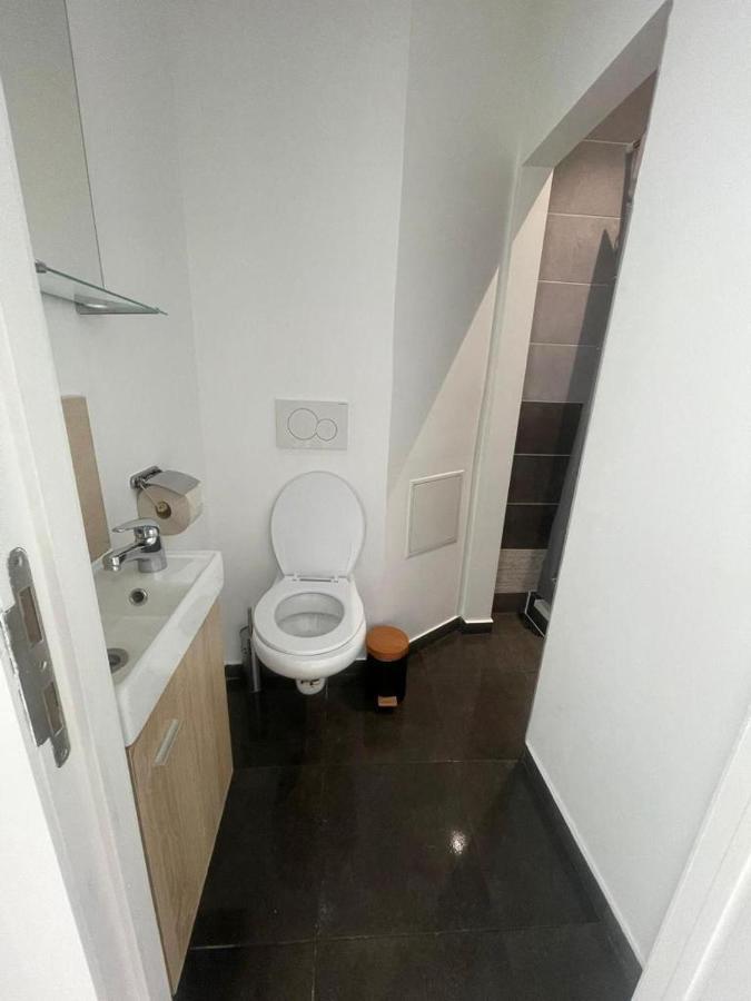 Schaerbeek Room 2 布鲁塞尔 外观 照片